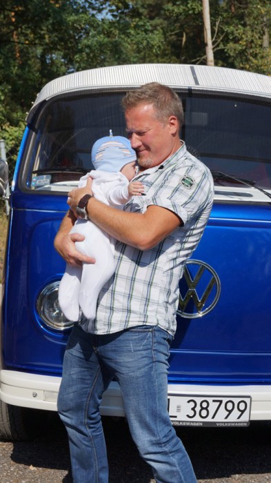 VW T-2 Ogórek — pełna sylwetka